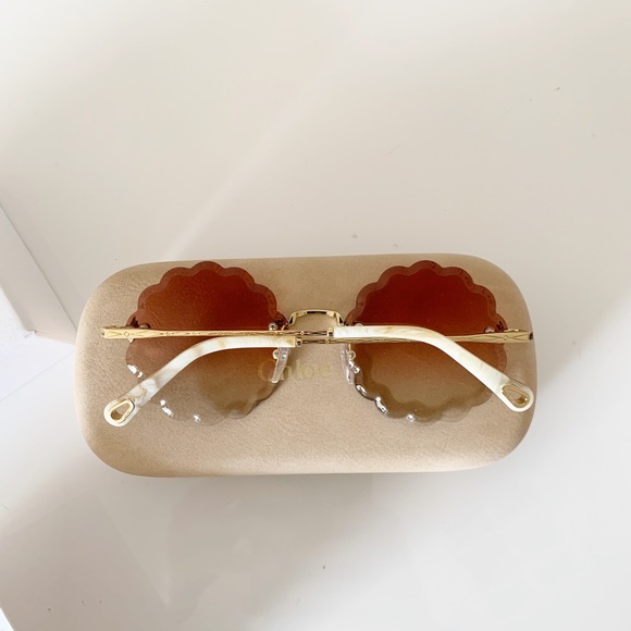 Chloe Sunglasses, New - Picture 9 of 14